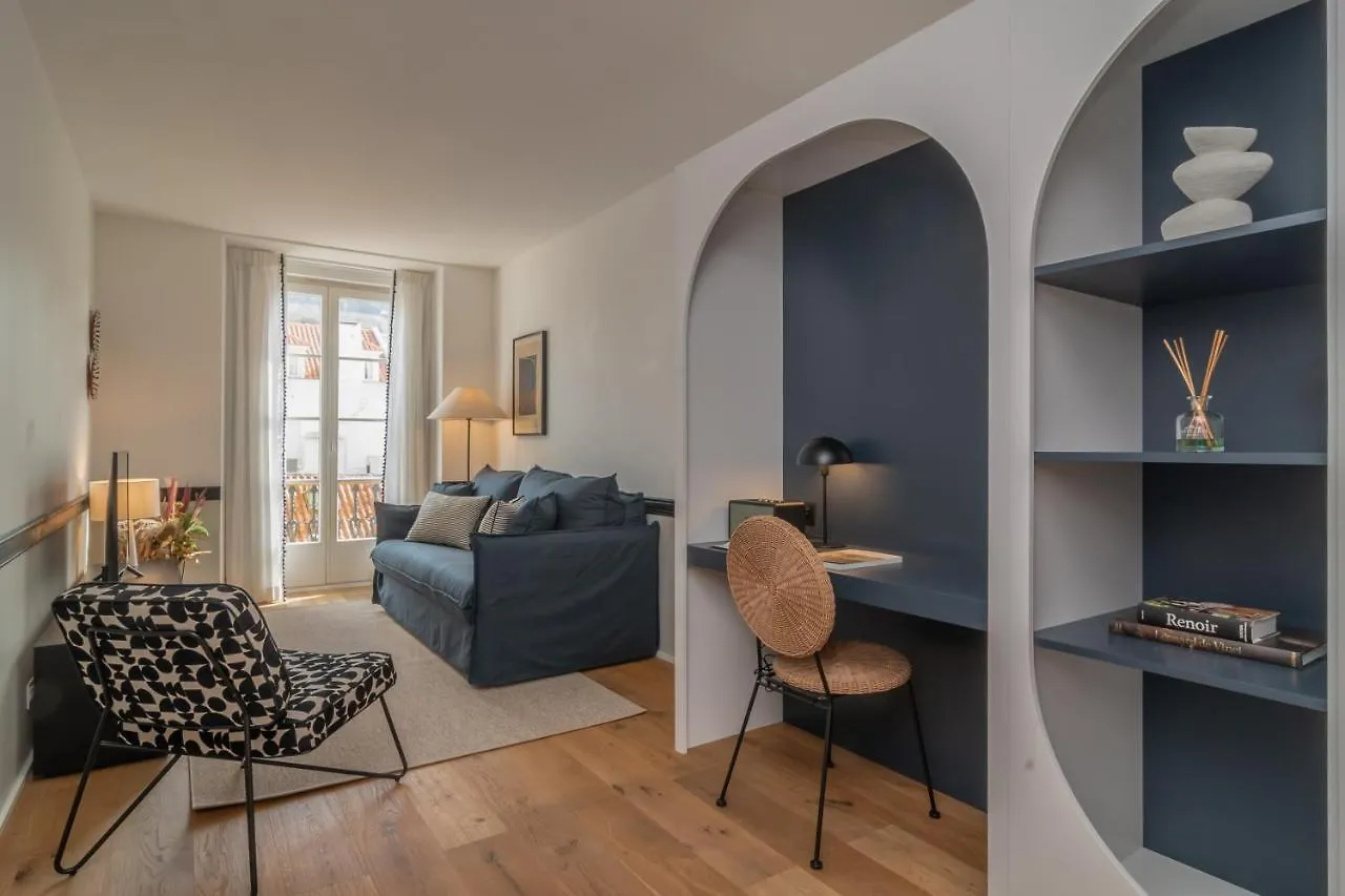 Ando Living - Santa Justa 77 House Apartment Lisbon 0*,