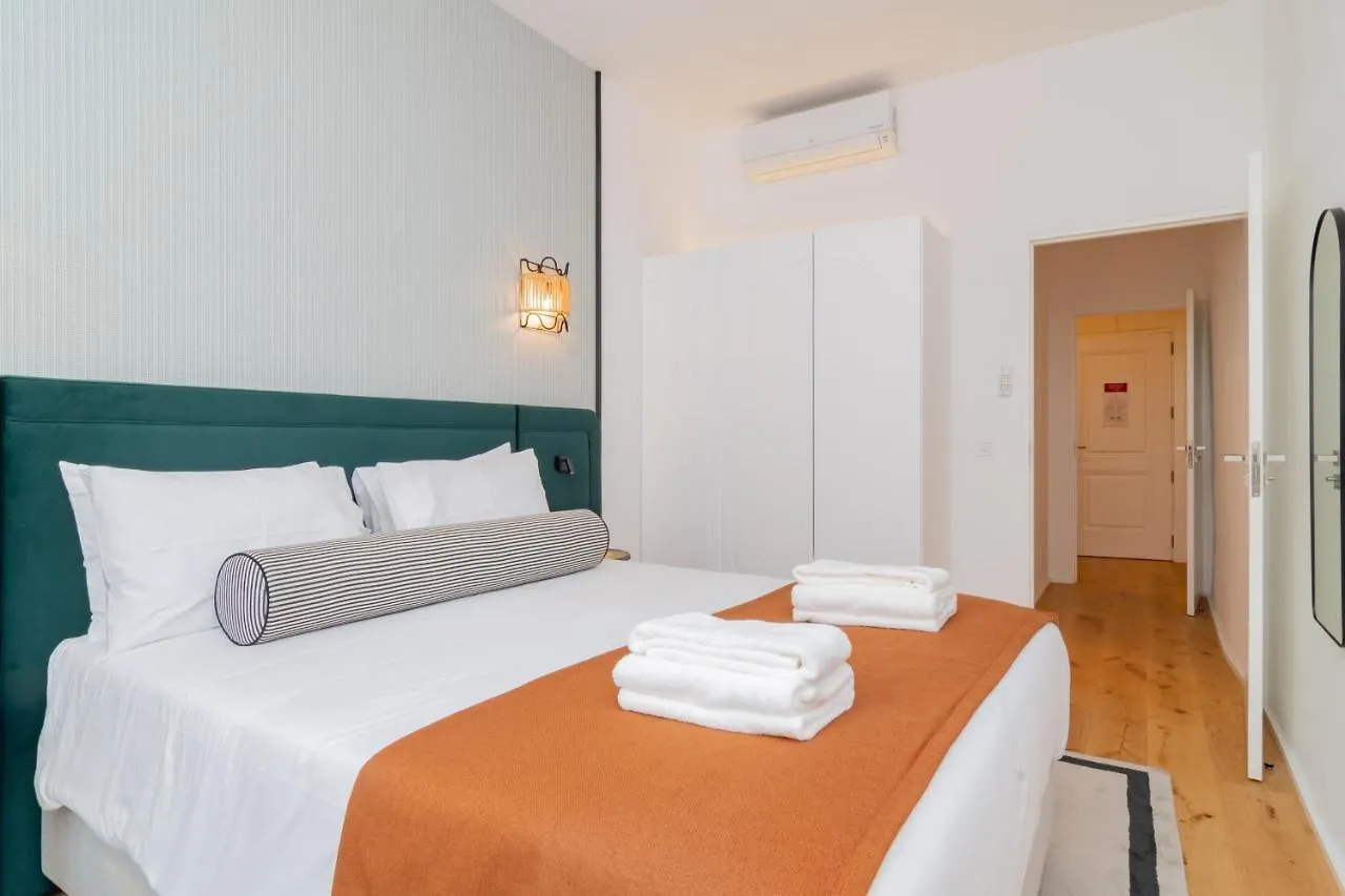 Ando Living - Santa Justa 77 House Apartment Lisbon 0*,