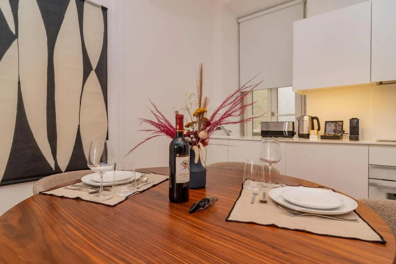 Ando Living - Santa Justa 77 House Apartment Lisbon