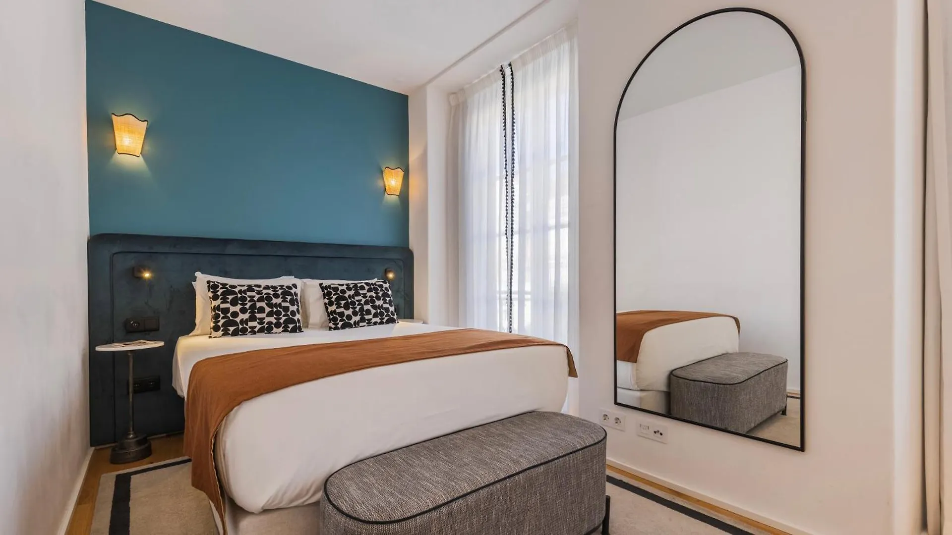 Ando Living - Santa Justa 77 House Apartment Lisbon